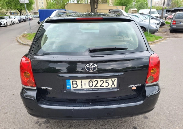 Toyota Avensis cena 14900 przebieg: 327000, rok produkcji 2006 z Warszawa małe 211